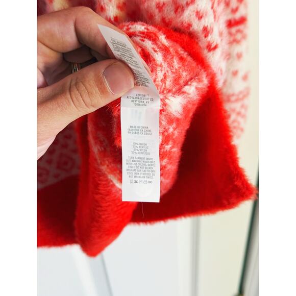 Aerie Flurry Oversized Red Fleece Crew Sweater XXL Graphic Heart Cool Vibes Cozy - Picture 11 of 12